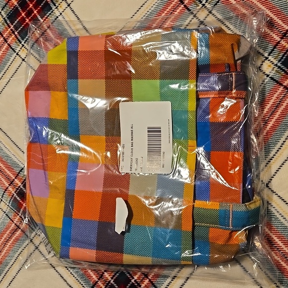 โจ NWT BAGGU Madras Everyday Cloud Bag โ Hard to Find! โจ - Picture 6 of 6
